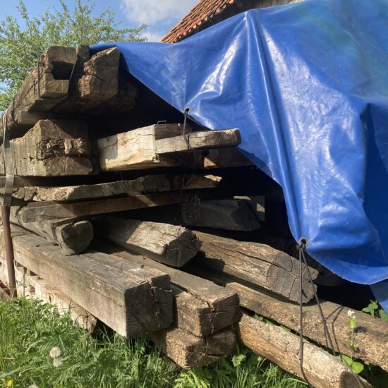 Oud Eiken (balken, planken, schaaldelen)